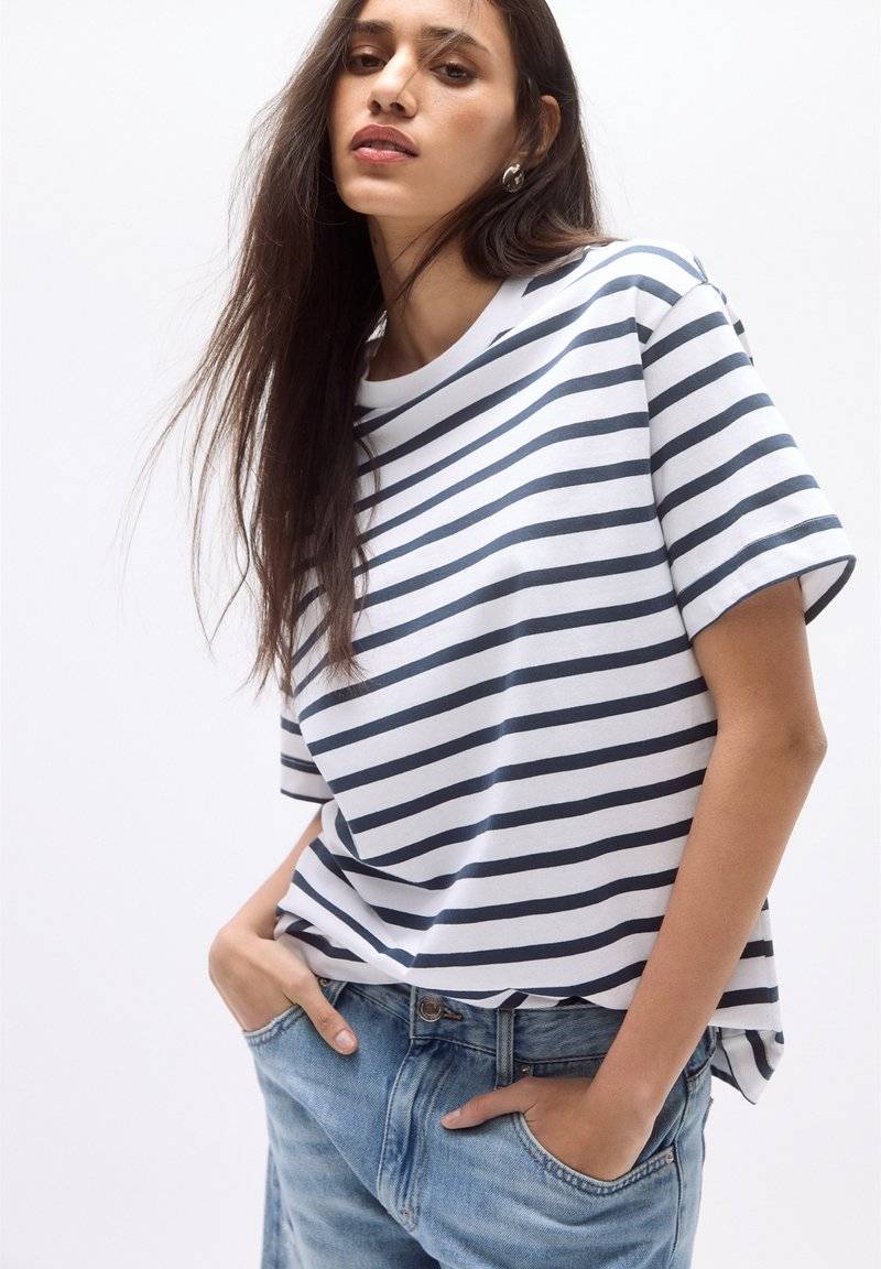 PULL&BEAR PULL&BEAR SHORT SLEEVE - Basic T-shirt - dark blue Online Shopping