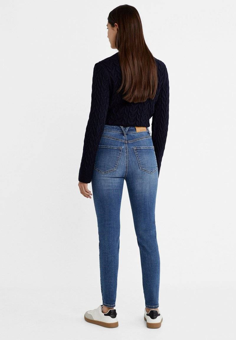 Stradivarius Stradivarius MIT SEHR HOHEM BUND - Jeans Skinny Fit - blue denim Neueste Mode