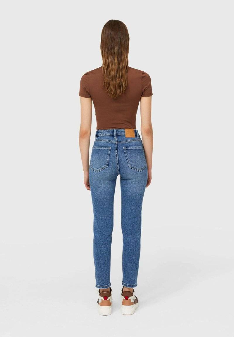 Stradivarius Stradivarius SLIM FIT - Slim fit jeans - dark blue Blitzangebot