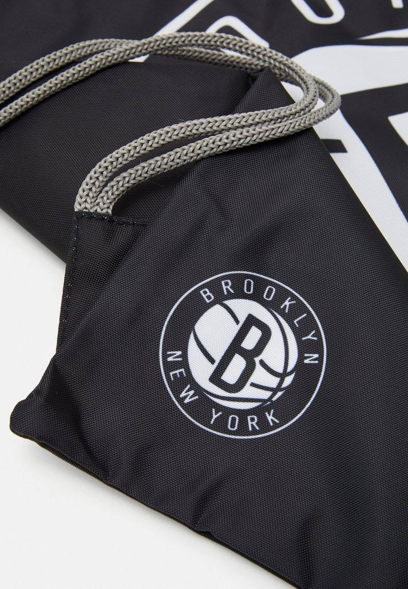 NBA NBA NBA BROOKLYN NETS GYM SACK - Drawstring sports bag - black 50% Rabatt mit kostenlosem Versand