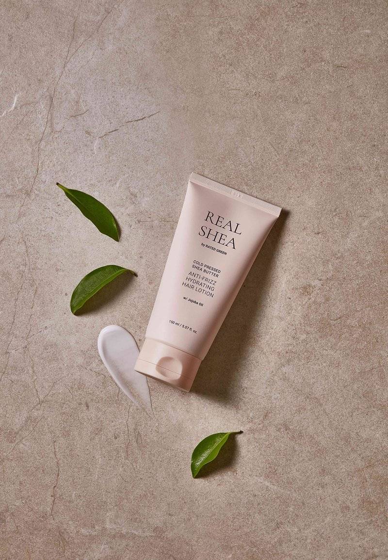RATED GREEN RATED GREEN REAL SHEA ANTI-FRIZZ HYDRATING HAIR LOTION - Conditioner im Angebot
