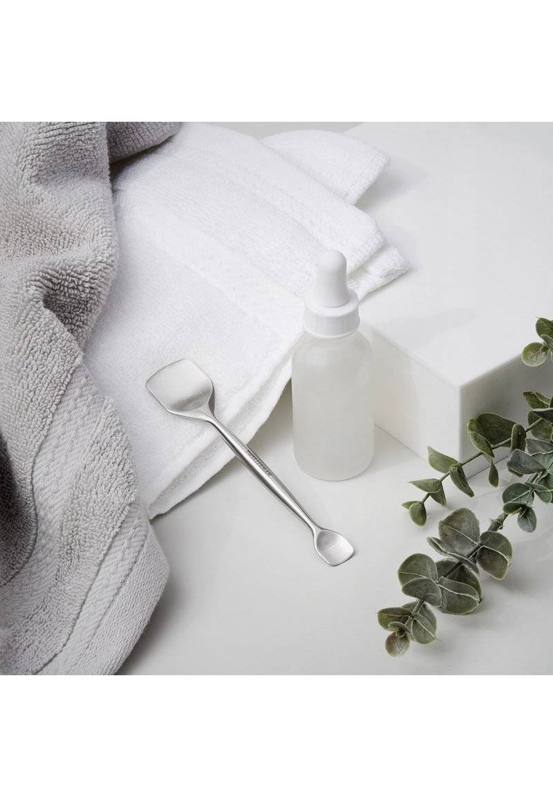 TWEEZERMAN TWEEZERMAN PORE PREP TOOL - Skincare tool - silver Meist gekauft