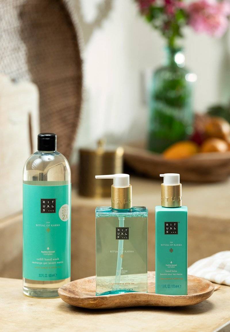 Rituals Rituals HAND WASH THE RITUAL OF KARMA - DELICATELY SWEET - LOTUS & WHITE TEA - Liquid soap Limitierter Zeitrabatt