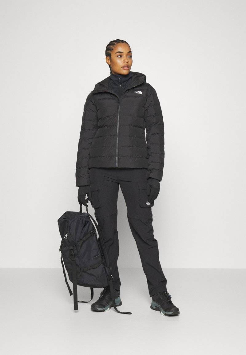 The North Face The North Face ACONCAGUA 3 - Down jacket - black Valentinstagsangebot
