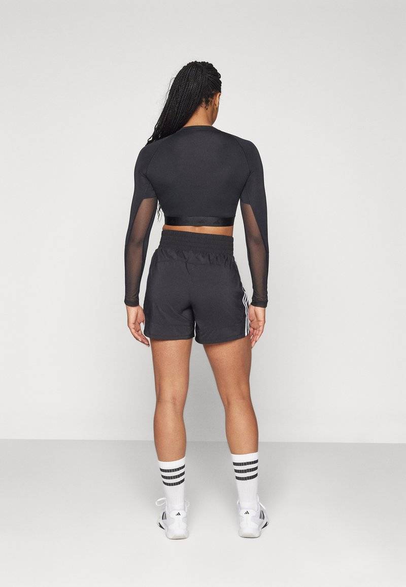 adidas Performance adidas Performance PACER 3-STRIPES WOVEN HIGH-RISE - Sports shorts Online Outlet