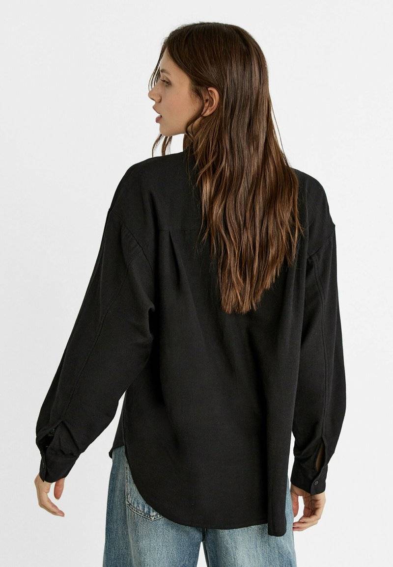 Stradivarius Stradivarius RUSTIKALES DAILY - Button-down blouse - black Neueste Stile