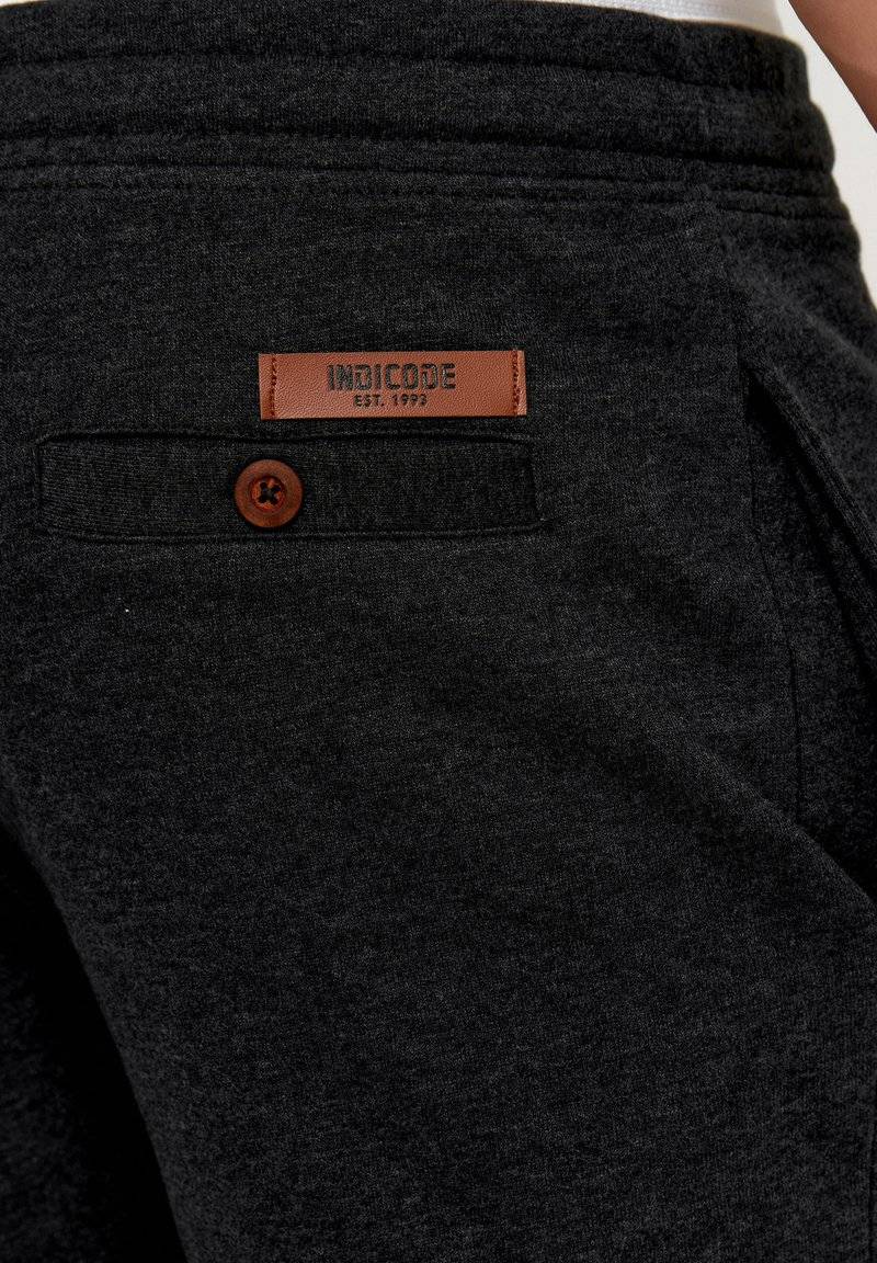 INDICODE JEANS INDICODE JEANS ALDRICH - Shorts - black mix Super Sparpreis