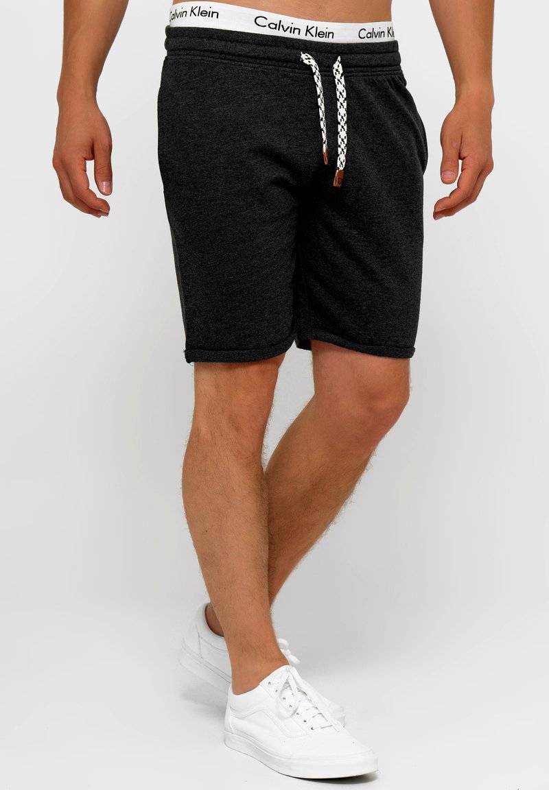 INDICODE JEANS INDICODE JEANS ALDRICH - Shorts - black mix Super Sparpreis