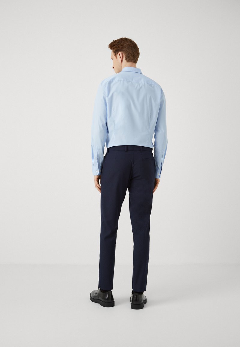 Isaac Dewhirst Isaac Dewhirst BASIC PLAIN SUIT SET - Suit - dark blue Discount Store für neue Produkte