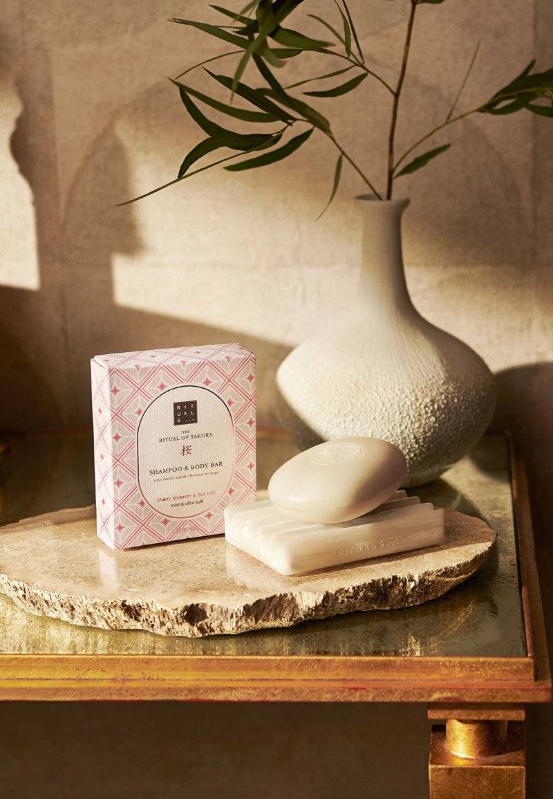 Rituals Rituals THE RITUAL OF SAKURA SHAMPOO & BODY BAR - Soap bar Hotsell