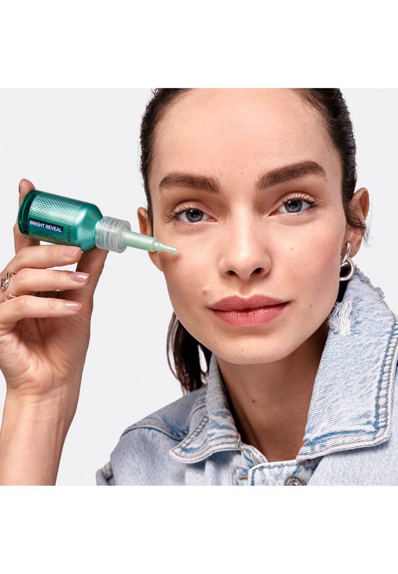 L'Oréal Paris Skin L'Oréal Paris Skin BRIGHT REVEAL DARK SPOT PEELING - Facial scrub & peel Günstig kaufen