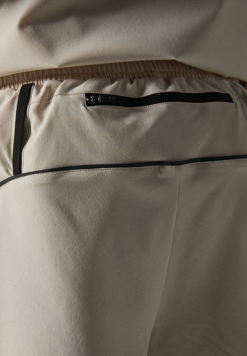 Pier One Sport Pier One Sport Sports shorts - beige Cyber Monday