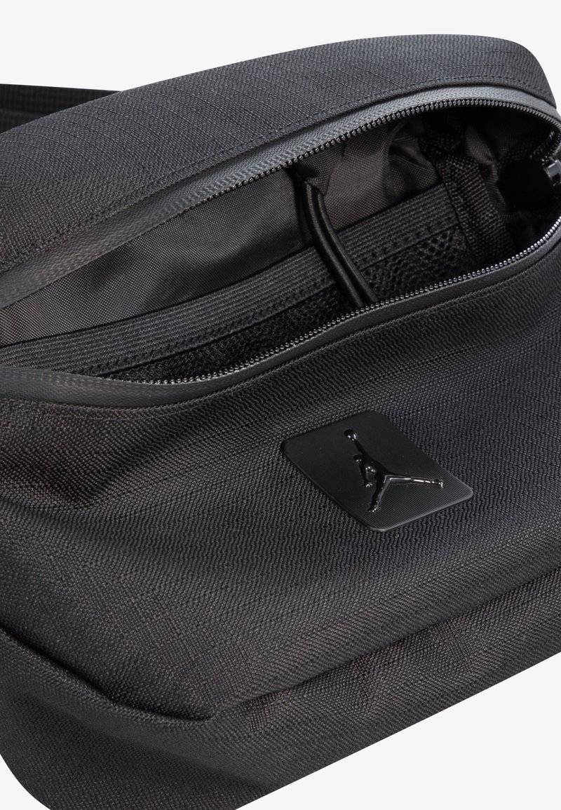Jordan Jordan JAM CORDURA FRANCHISE CROSS - Bum bag - black Bestseller
