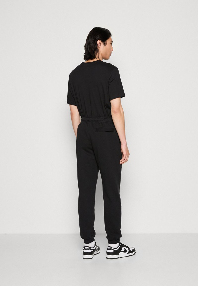 Nike Sportswear Nike Sportswear CLUB CF BB - Tracksuit bottoms - black Super Sparpreis