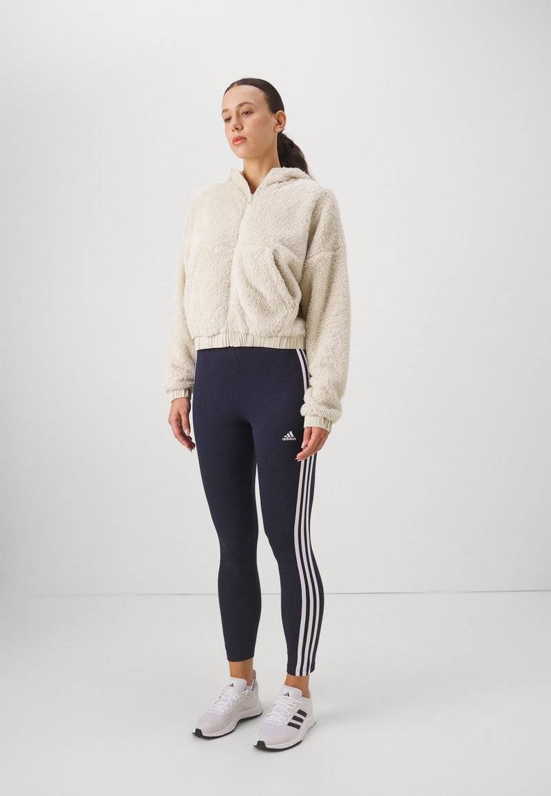 adidas Sportswear adidas Sportswear ESSENTIALS 3 STRIPES HIGH WAISTED - Leggings Speichern exportieren