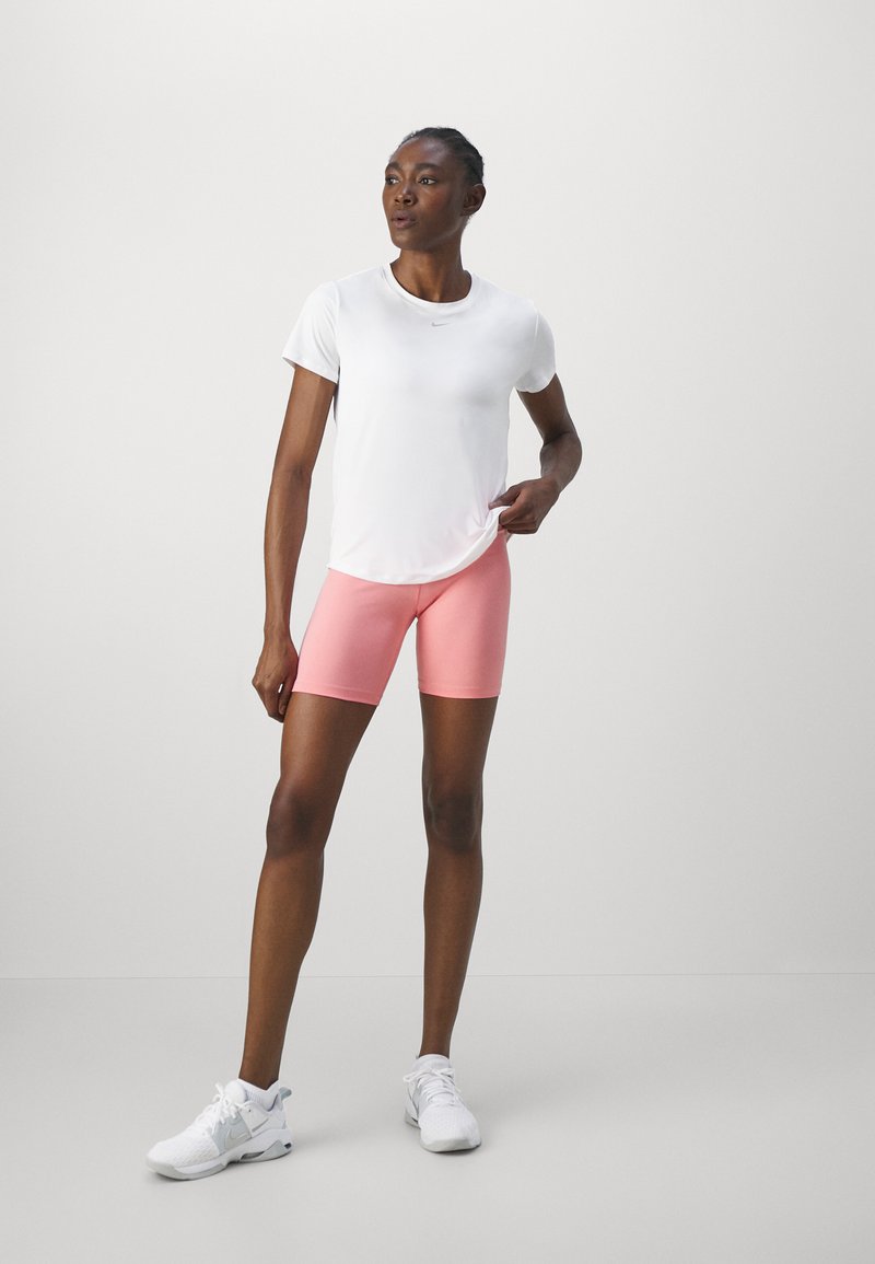Nike Performance Nike Performance ONE CLASSIC TOP - Sports T-shirt - white Verkauf
