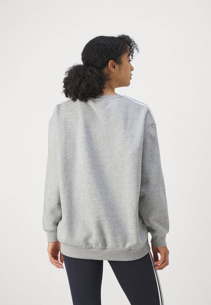 adidas Sportswear adidas Sportswear ESSENTIALS 3 STRIPES OVERSIZED - Sweatshirt Begrenztes Angebot