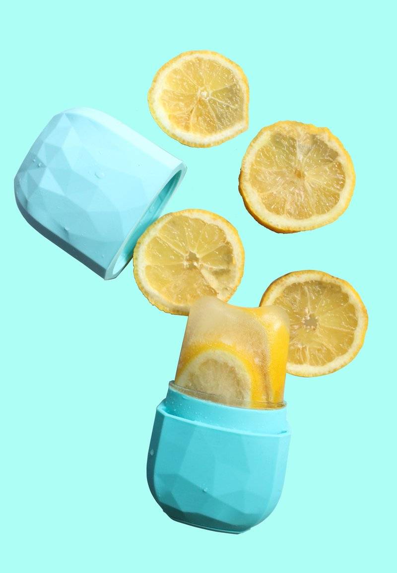 ARI ANWA Skincare ARI ANWA Skincare FACIAL ICE CUBE - MASSAGE ROLLER TOOL - Skincare tool - fresh blue Lagerräumung