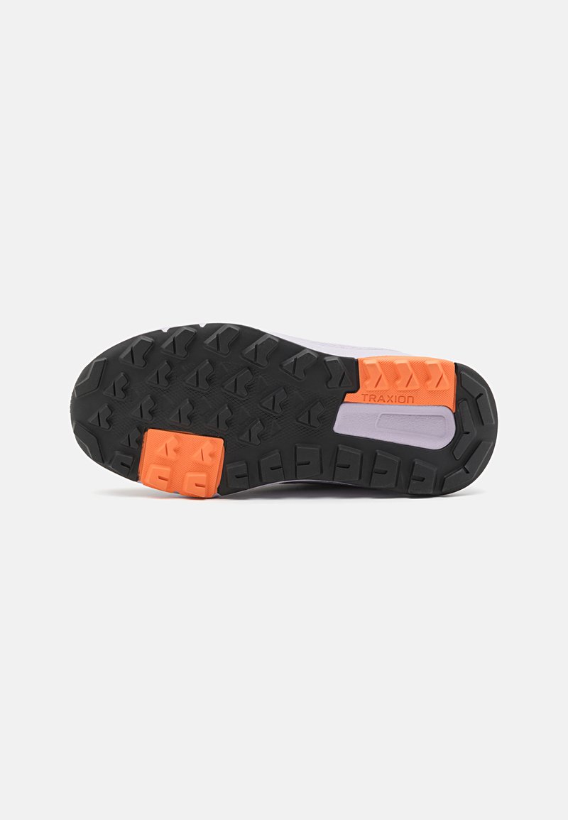 Adidas Terrex Adidas Terrex TERREX TRAILMAKER MID RAIN.RDY HIKING - Hiking shoes Sonderangebot der Fabrik