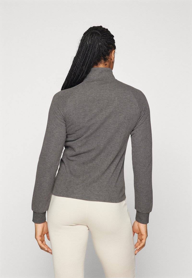 ONLY Play ONLY Play ONPMELINA ZIP - Zip-up sweatshirt - dark grey melange 50% Rabatt mit kostenlosem Versand