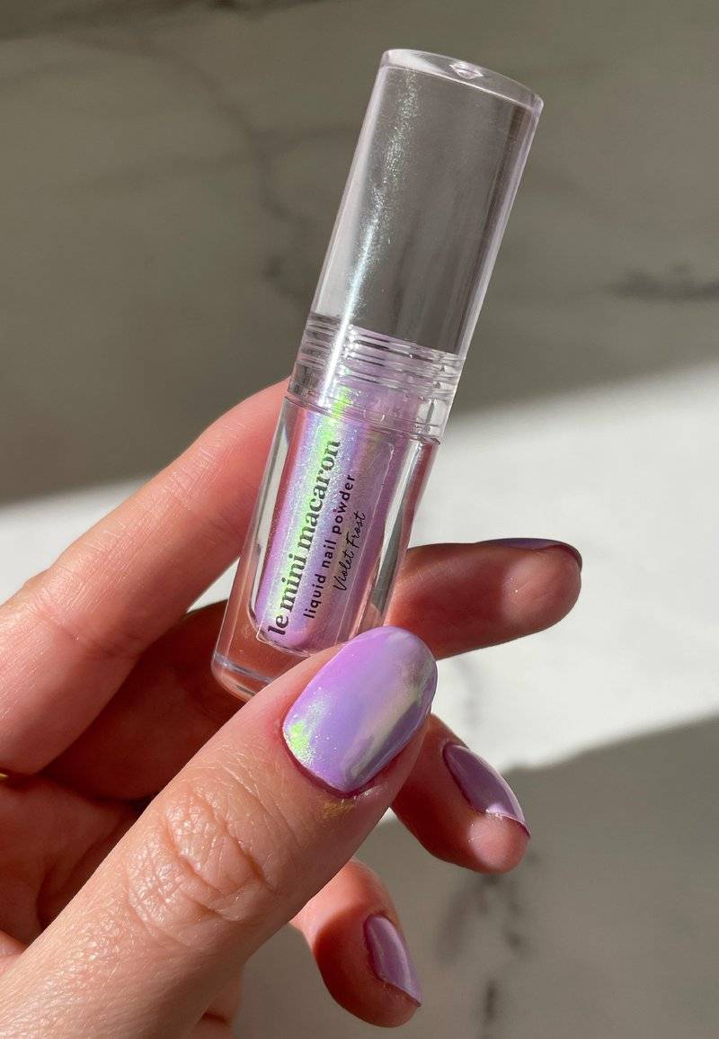 Le Mini Macaron Le Mini Macaron LIQUID NAIL POWDER - Nail polish - violet frost Limitierter Zeitrabatt