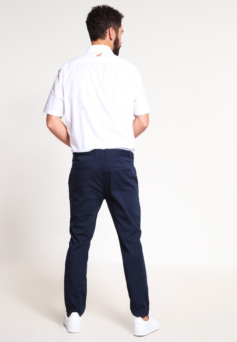 Pier One Pier One Chinos - dark blue Top Angebot