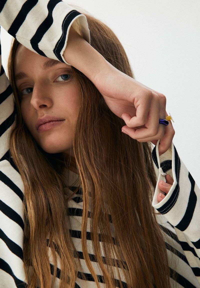 PULL&BEAR PULL&BEAR BASIC - Long sleeved top - mottled black Räumungsverkauf
