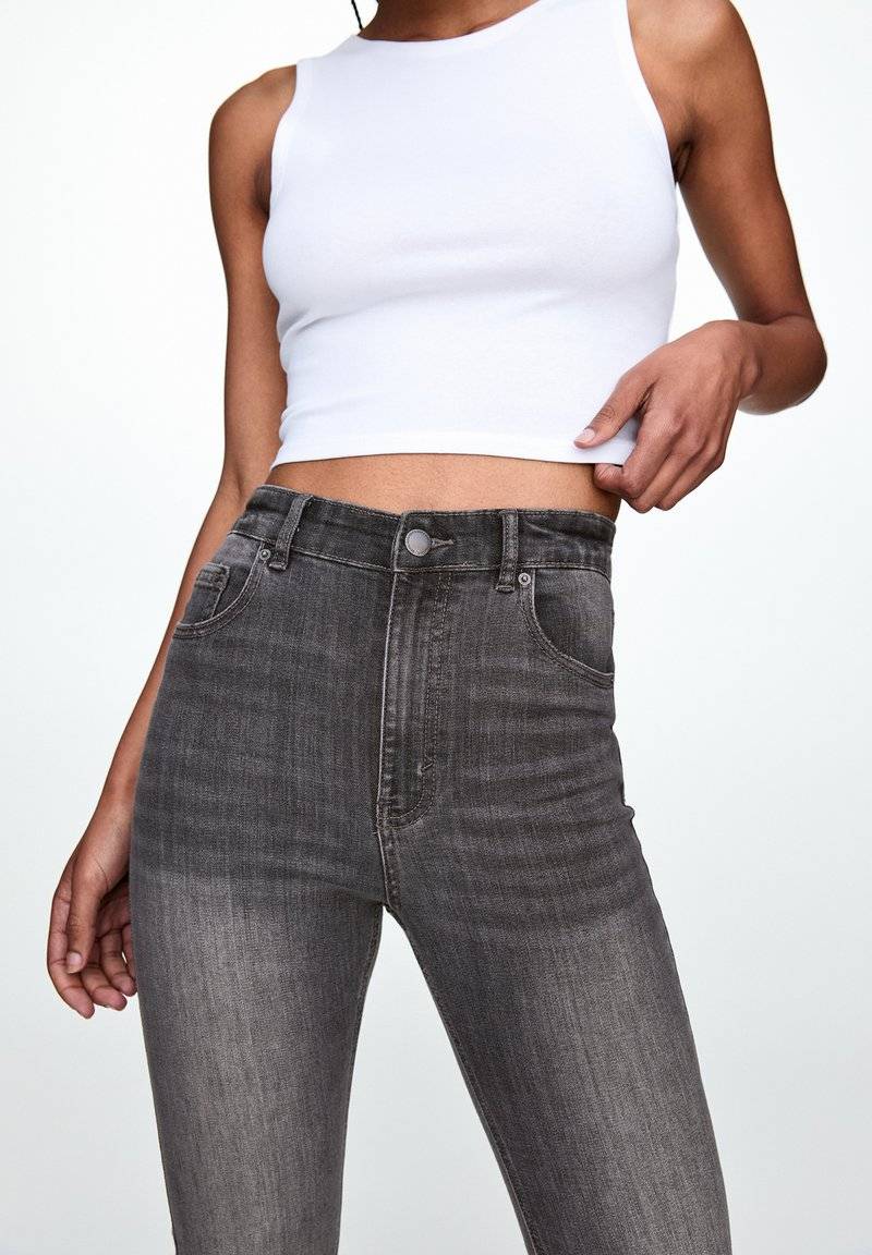 PULL&BEAR PULL&BEAR HIGH WAIST - Jeans Skinny Fit - grey denim VIP-Rabatte