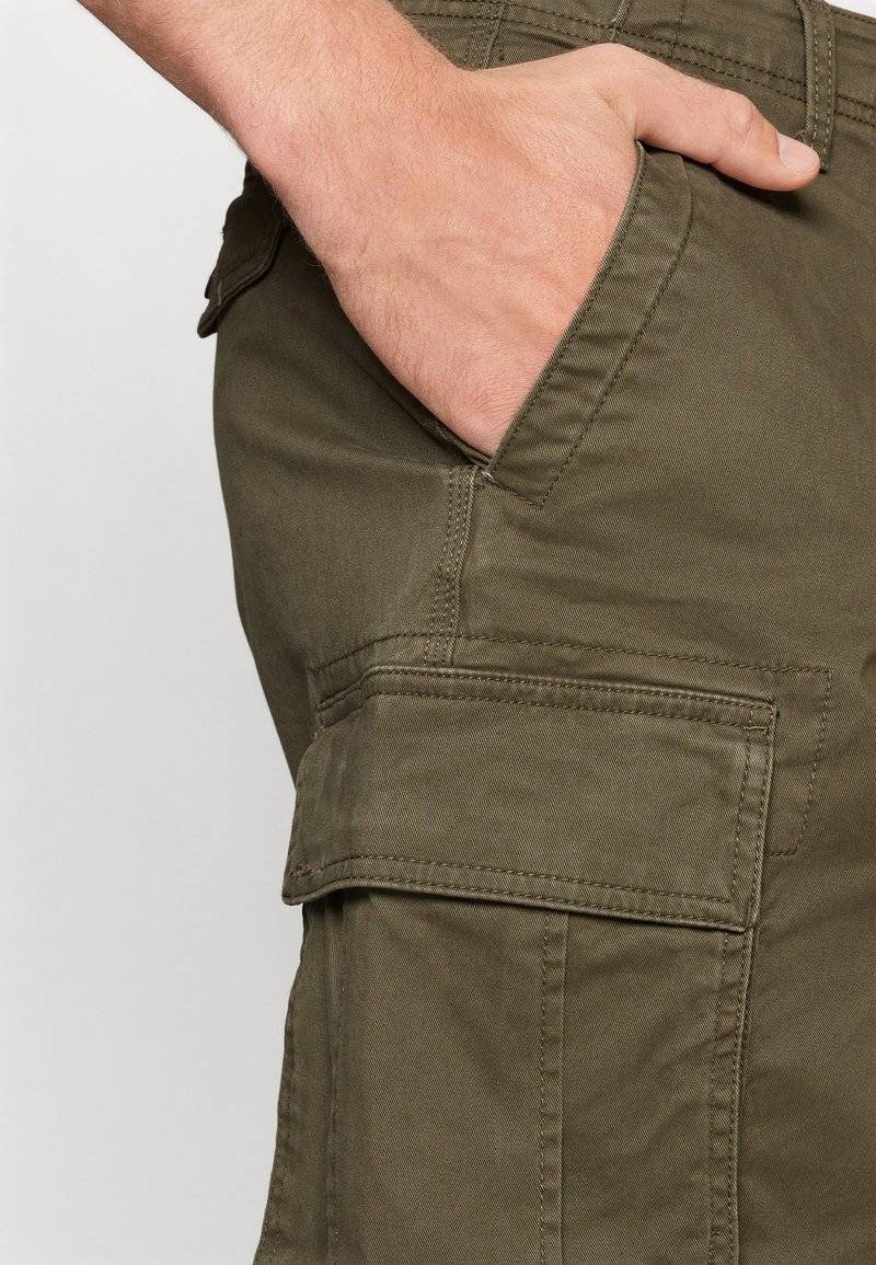 GAP GAP CARGO - Shorts - black moss Super Sparpreis