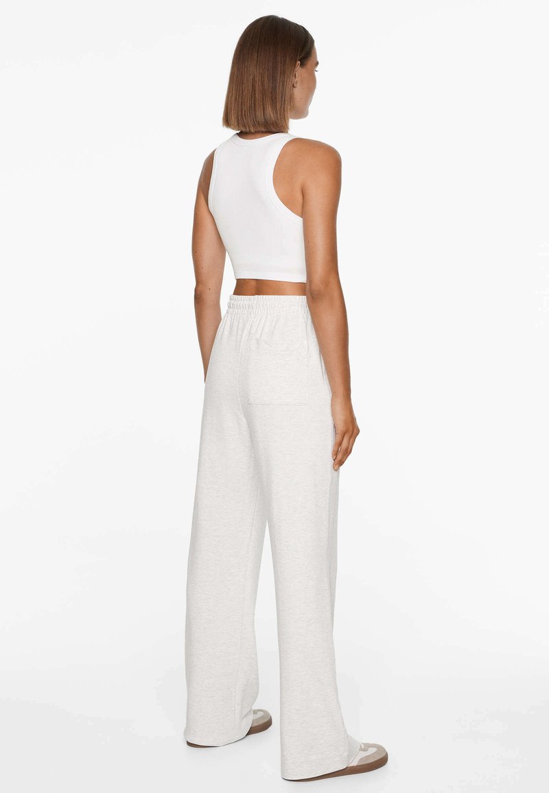 OYSHO OYSHO SOFT TOUCH RELAXED STRAIGHT-LEG - Tracksuit bottoms - mottled light grey Speichern exportieren