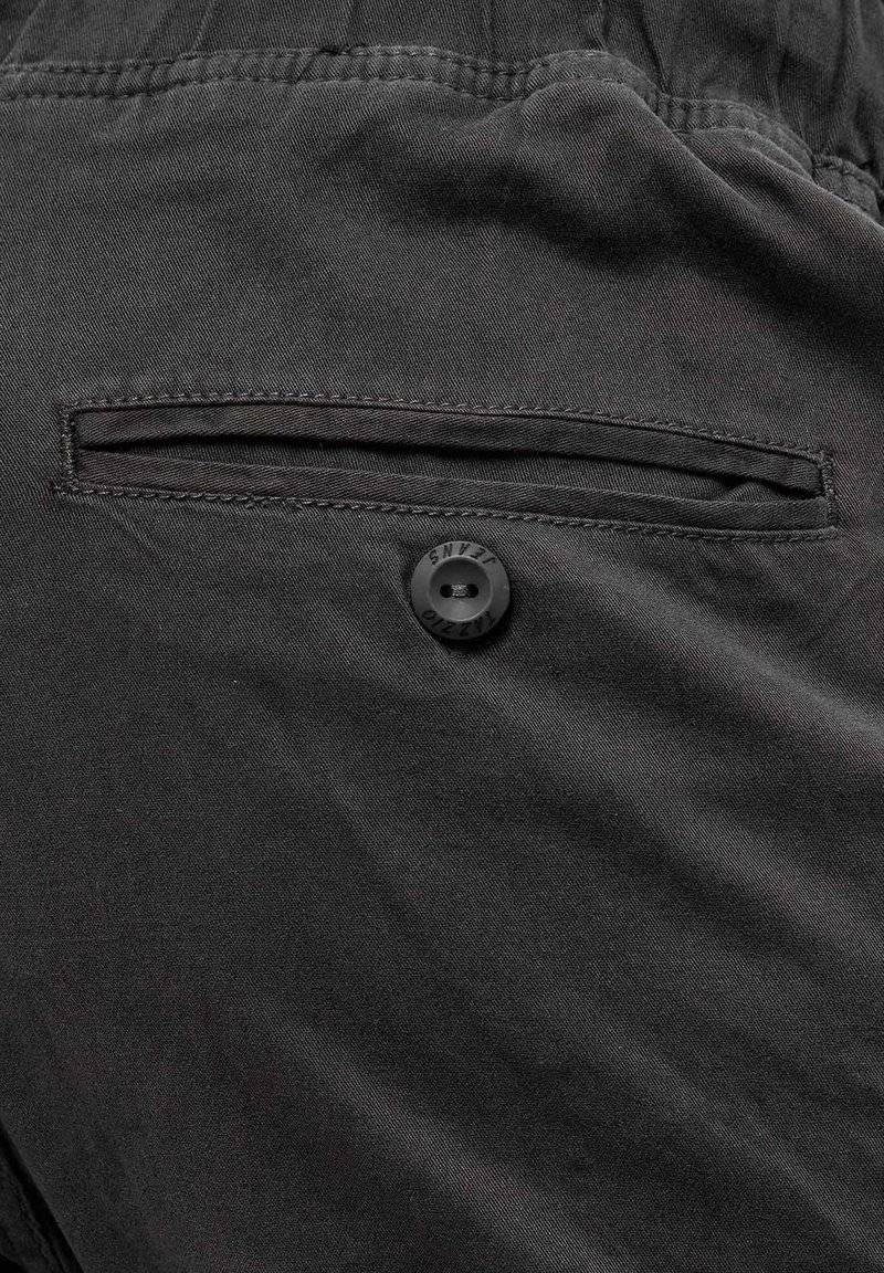 Tazzio Tazzio Cargo trousers - anthrazit Heißer Verkauf