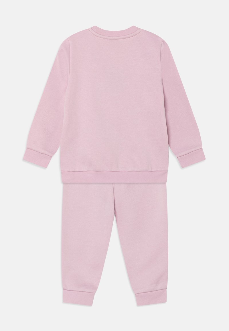 Puma Puma MINICATS UNISEX SET - Tracksuit - grape mist Neueste Stile