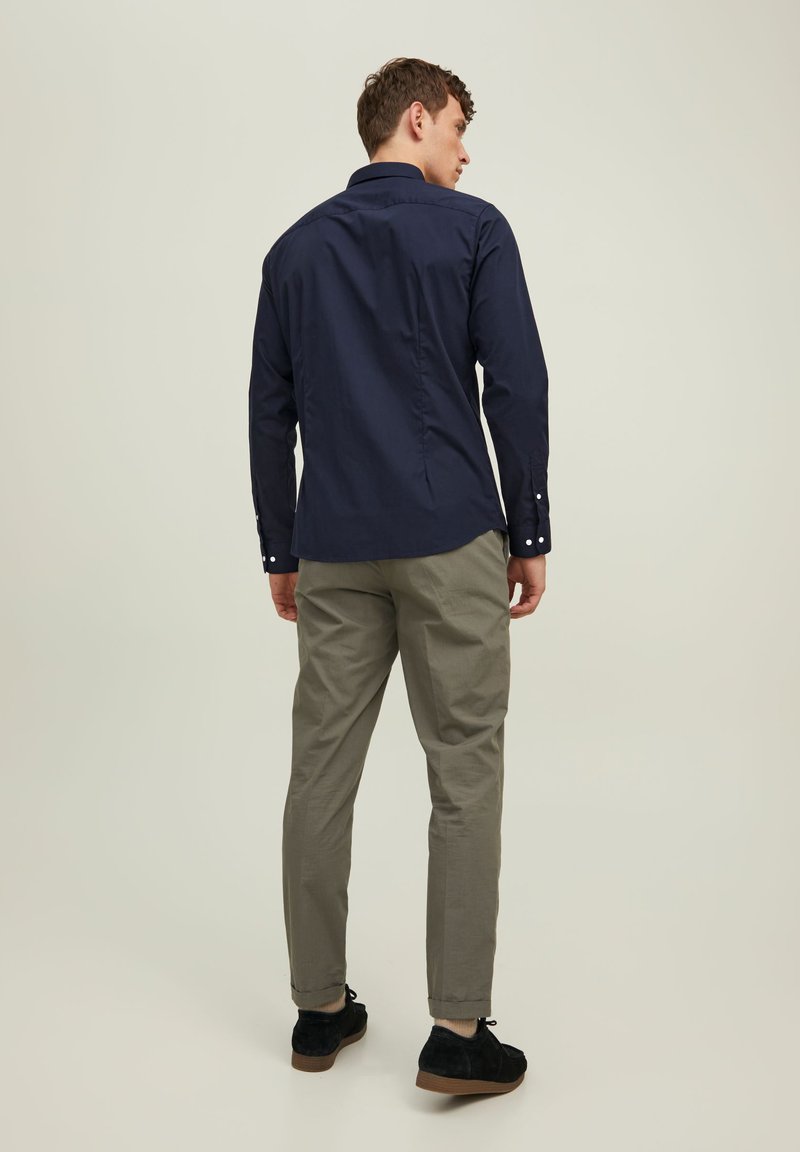 Jack & Jones Jack & Jones JJJOE SHIRT PLAIN - Formal shirt - navy blazer Online Outlet