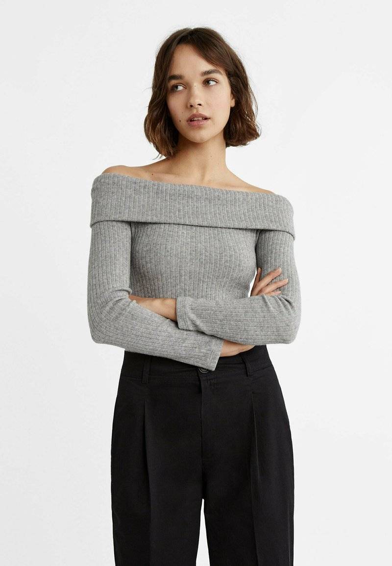 Stradivarius Stradivarius CARROT WITH DARTS DETAIL - Trousers - black Sonderangebote