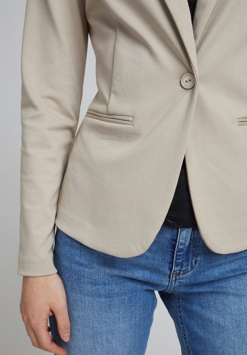 ICHI ICHI KATE - Blazer - doeskin Kostenlose Rückgabe
