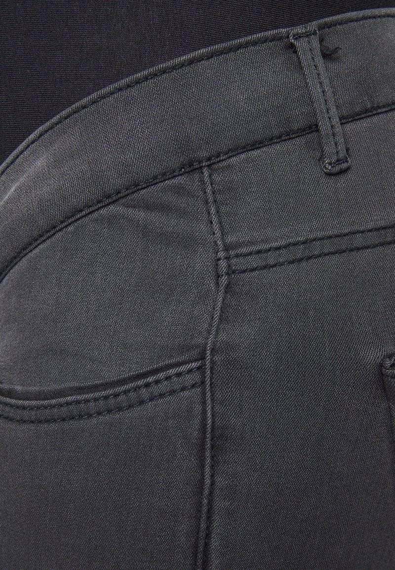 Vero Moda Maternity Vero Moda Maternity VMMTANYA PIPING NOOS - Relaxed fit jeans - dark grey denim Letzte 2 Tage