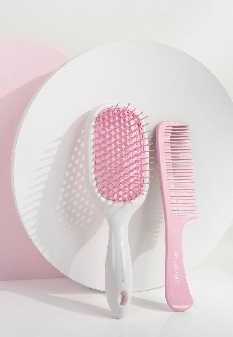 Brushworks Brushworks BRUSHWORKS BLOWDRY BRUSH AND COMB - Hair set - pink & white Kostenloser Versand