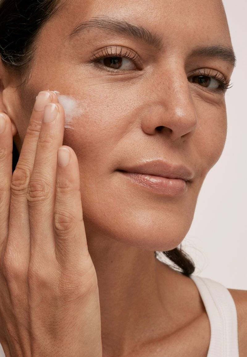 The INKEY List The INKEY List BIO-ACTIVE CERAMIDE REPAIRING AND PLUMPING MOISTURIZER - Moisturiser Fabrikpreis