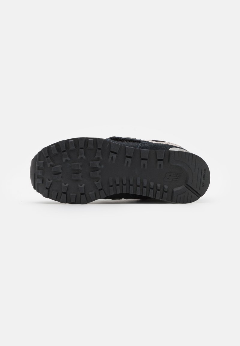 New Balance New Balance 574 UNISEX - Trainers - black Begrenztes Angebot