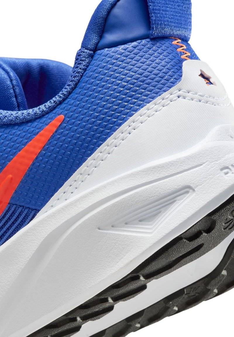 Nike Performance Nike Performance STAR RUNNER - Competition running shoes - astronomy blue team orange white total orange Zeitlich begrenztes Angebot