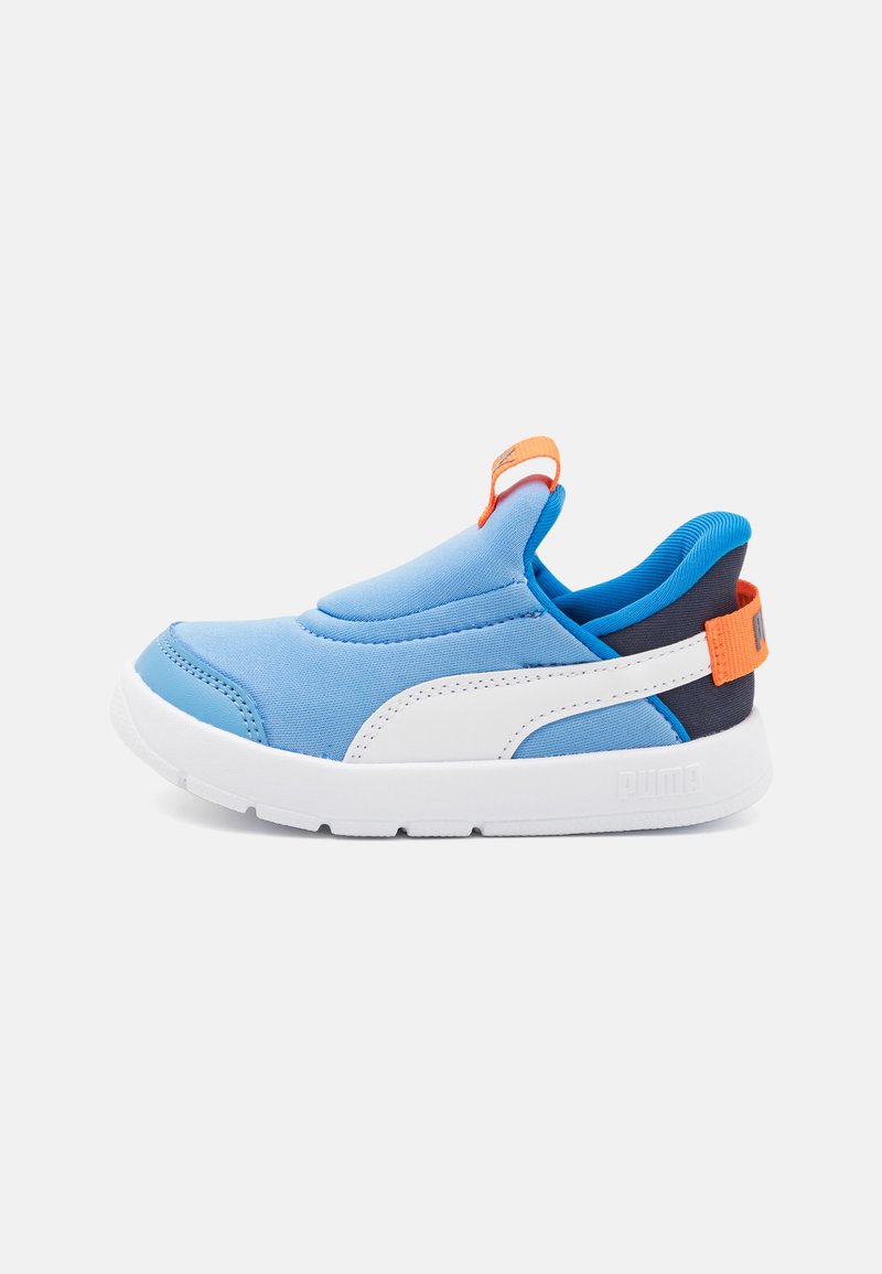 Puma Puma COURTFLEX V3 EASE IN UNISEX - Training shoe Bestseller