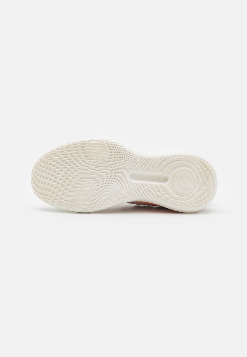 Under Armour Under Armour FLOW DYNAMIC INT EGRIT - Training shoe Räumungsverkauf