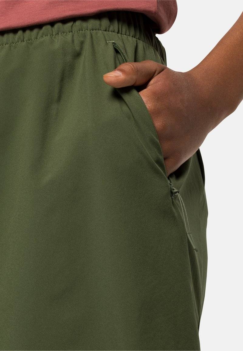 Jack Wolfskin Jack Wolfskin SONORA - Sports skirt - greenwood Kauf eins, bekomm eins gratis