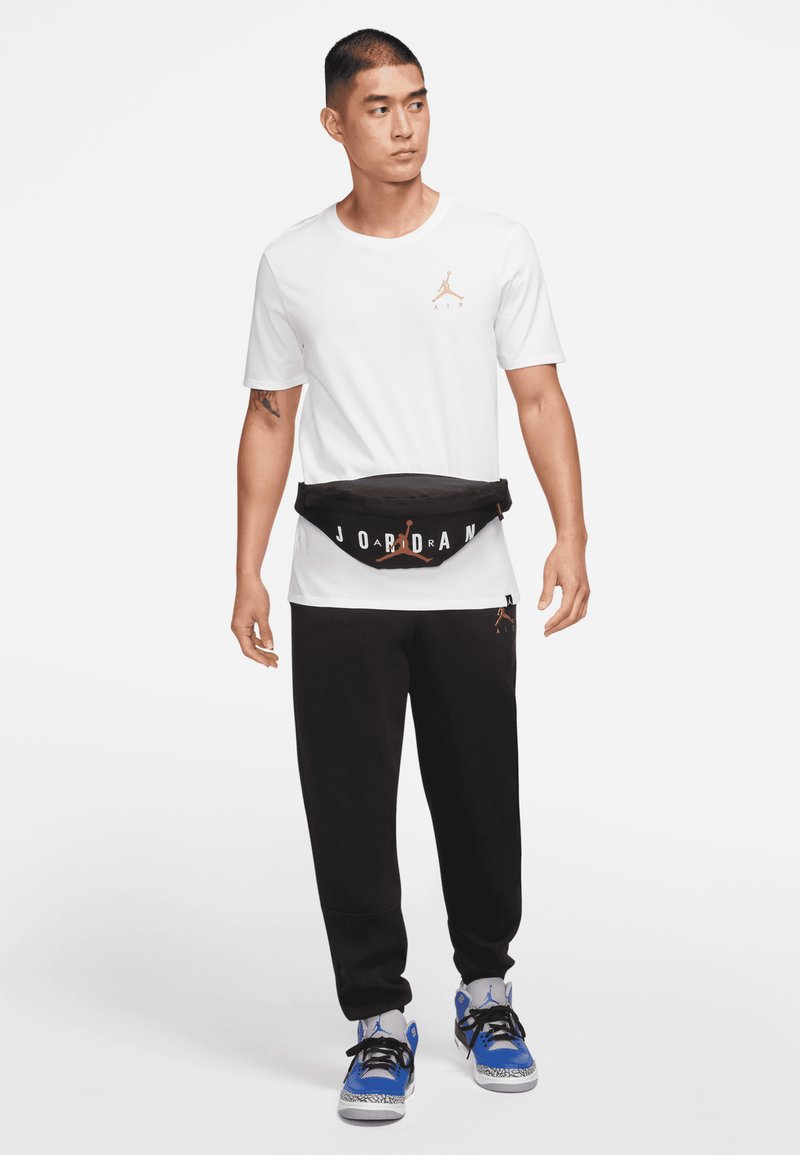 Jordan Jordan CROSSBODY BAG UNISEX - Bum bag - black Letzte 3 Tage