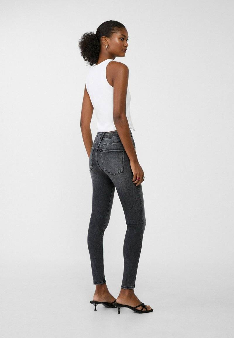 Stradivarius Stradivarius Jeans Skinny Fit - black denim Letzte 2 Tage