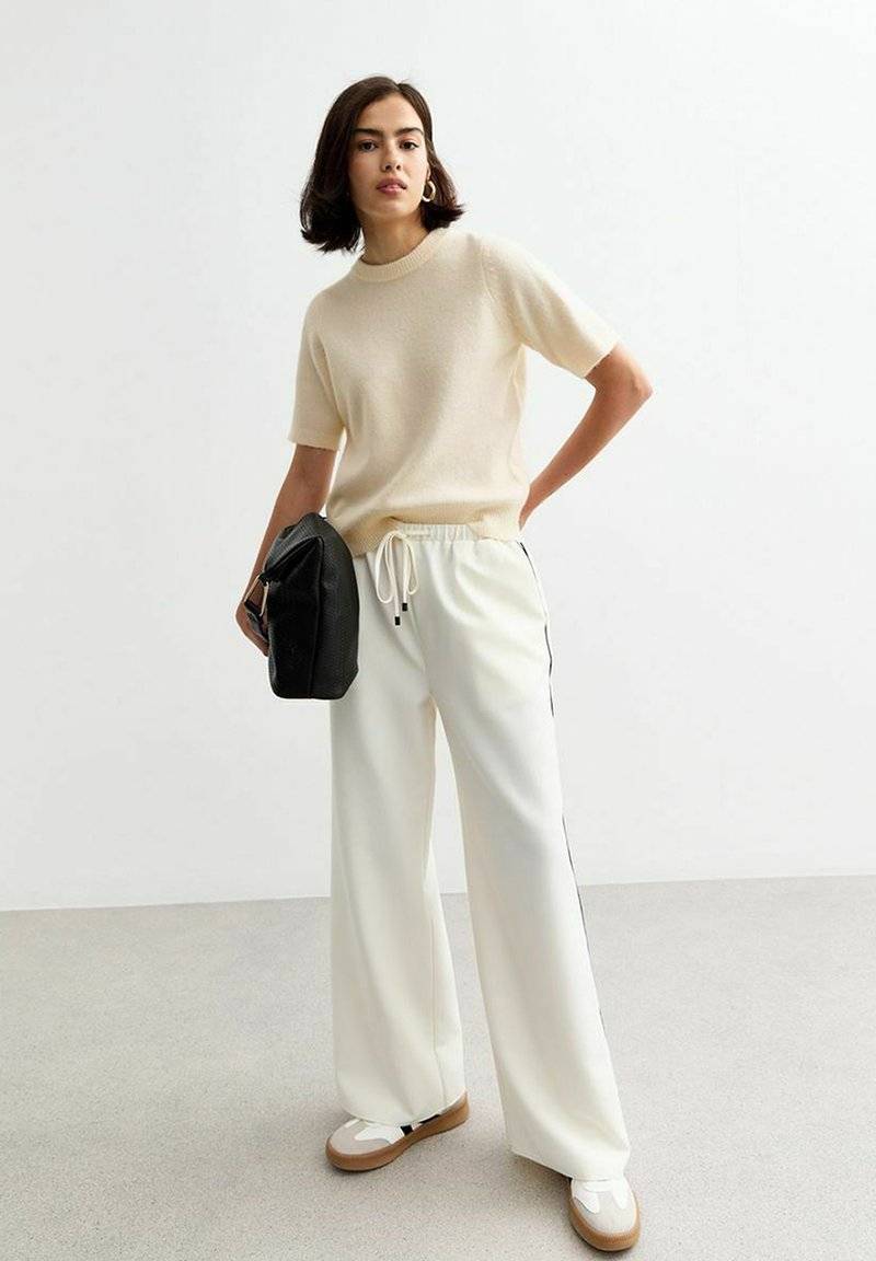 New Look New Look SHORT SLEEVE - Basic T-shirt - cream Clearance-Verkauf