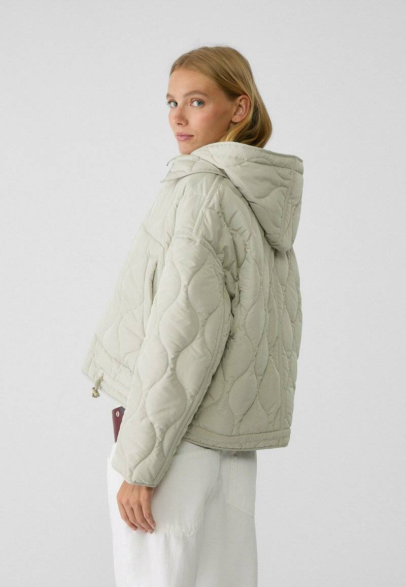 Stradivarius Stradivarius PUFFER - Winter jacket - white Begrenzt auf 3 Tage