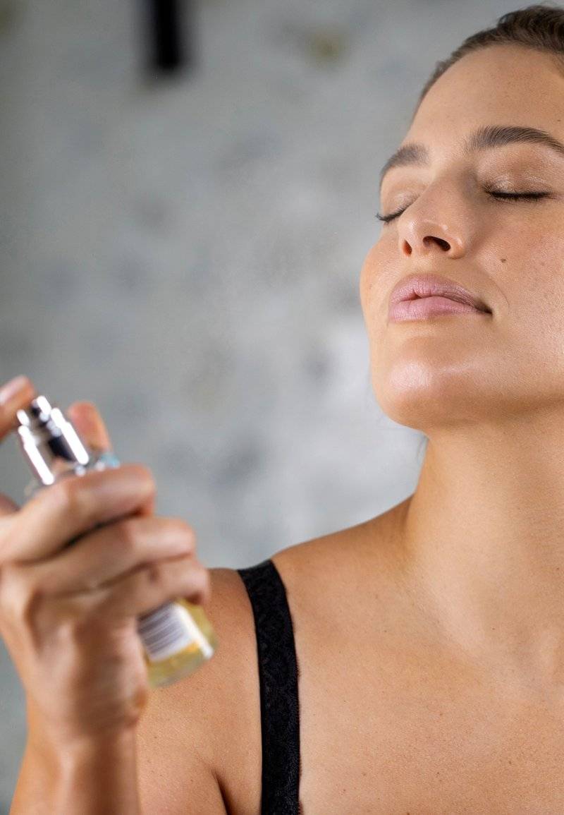St. Tropez St. Tropez SELF TAN PURITY BRONZING WATER FACE MIST - Self tan Fabrikpreis