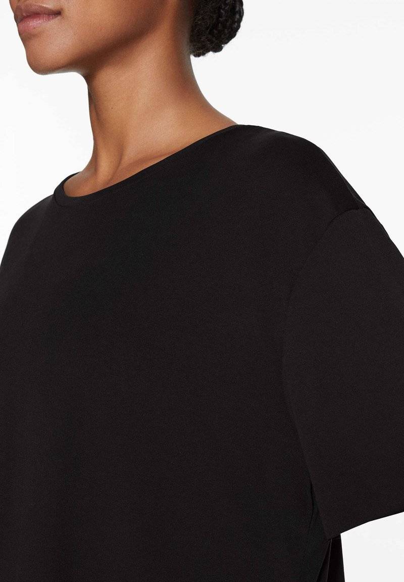 OYSHO OYSHO MODAL - Basic T-shirt - black zollfrei