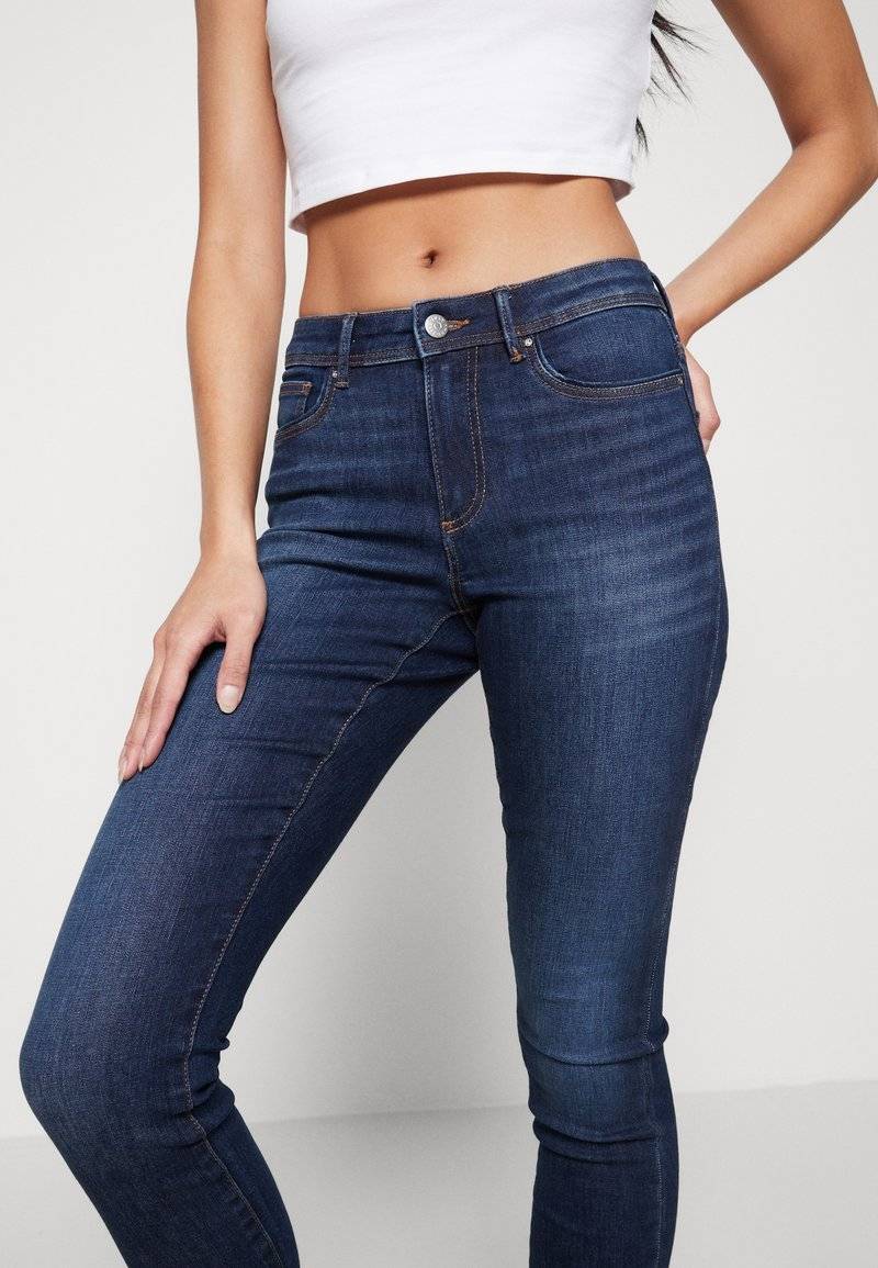ONLY ONLY ONLWAUW - Jeans Skinny Fit - dark blue denim Rabatt